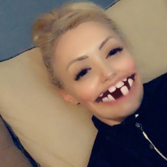 Meet your Posher, Sarah - Picture 1 of 1